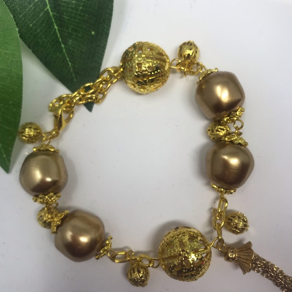 🔥Host Pick🔥Ladies Bracelet - Picture 8 of 16